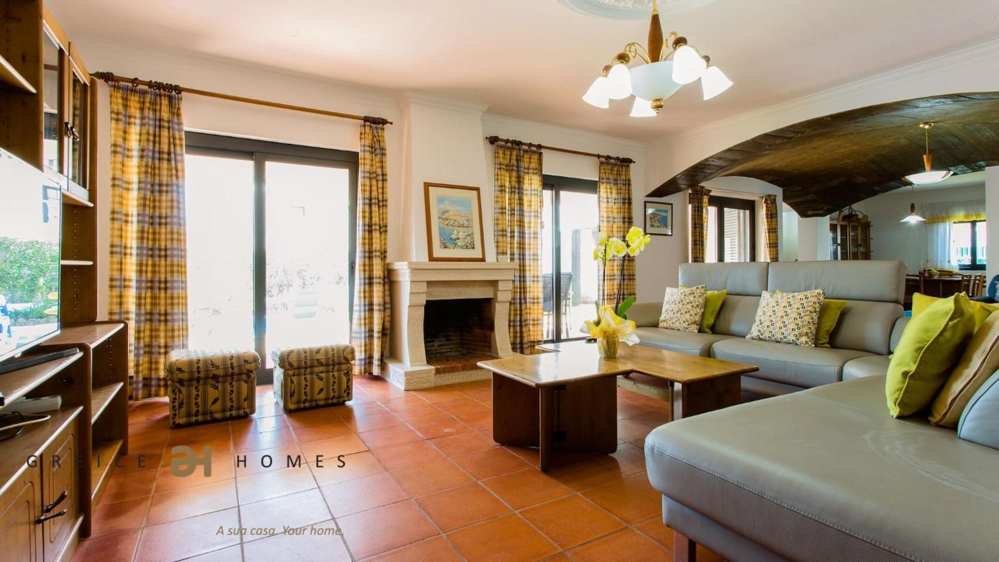 Greice Homes-650 Meters From The Beach, 4 Bedrooms Villa For Holidays In Vilamoura-Quarteira Exterior photo
